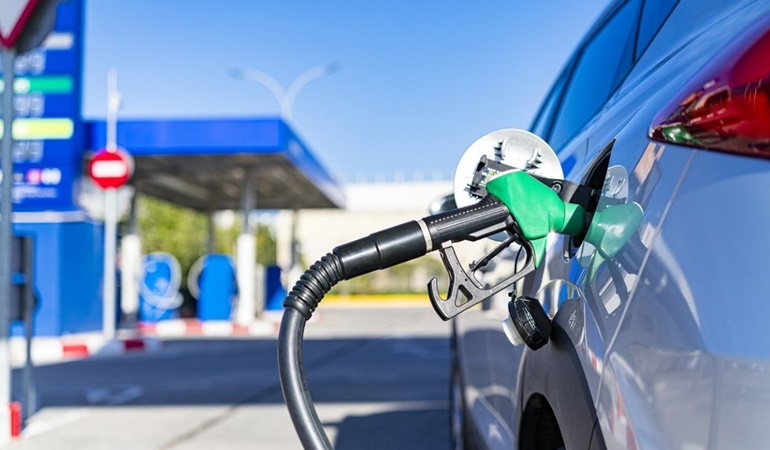 Benzine indirim geliyor