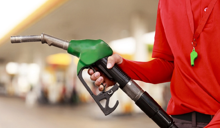 Benzine indirim geliyor