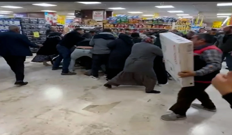 Bin liralık televizyona hücum ettiler!