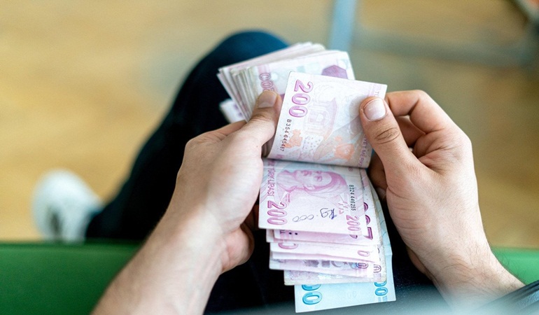 Binlerce çalışanın maaşı değişecek
