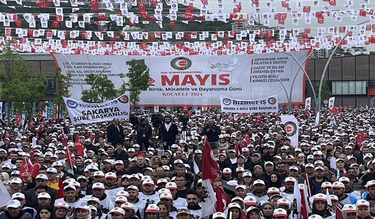 Binlerce HAK-İŞ’li İzmit’te toplandı