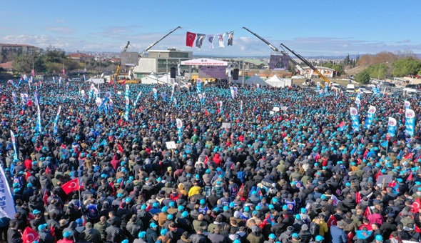 Binlerce işçi için uzaklaştırma kararı alındı