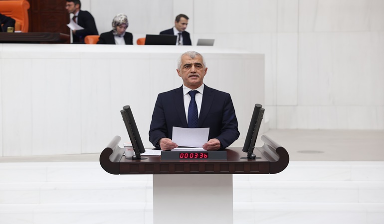 Bir Şehir Hastanesi yerine 25 tane semt hastanesi yapılırdı!