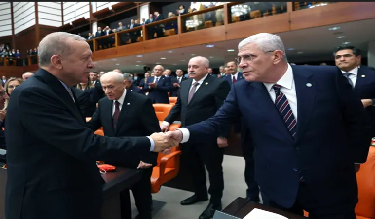 Böyle bir görüşmeye zirve deniyorsa bu zırvadır!