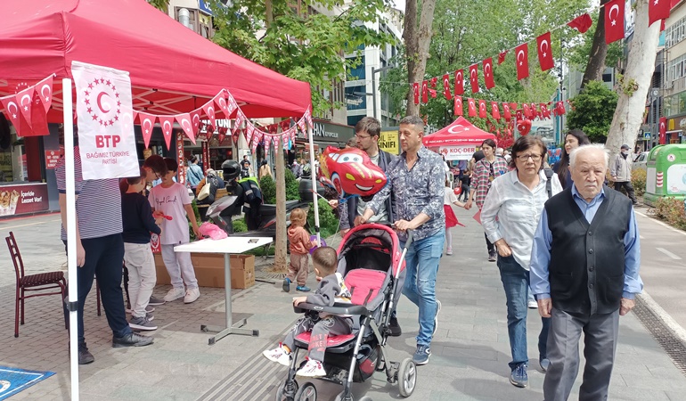 BTP’lilerden Yürüyüş Yolu’nda 23 Nisan etkinliği