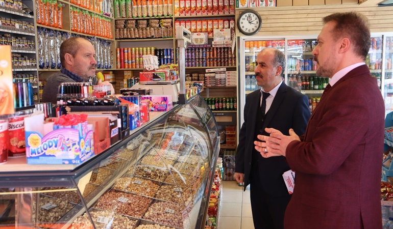 BTP’nin Büyükşehir ve İzmit adayından Bekirpaşa’da esnaf turu