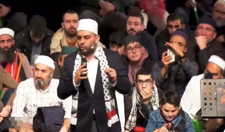 Bu adam iç savaş çıksın diye mi uğraşıyor?