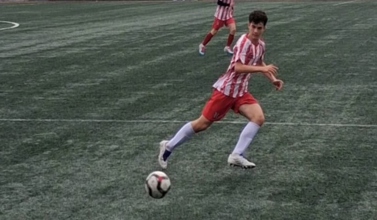 Bu genç futbolcunun ismini bir kenara not edin!