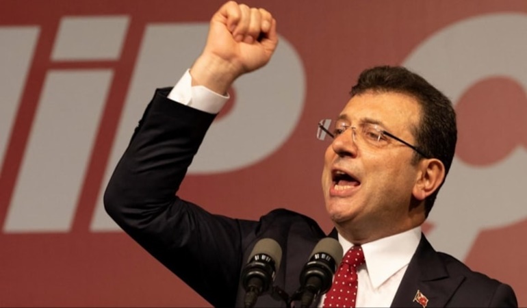 Bu millet öyle bir had bildirir ki süt dökmüş kediye dönersiniz