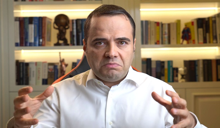 Bu paçavraya inanmayın!