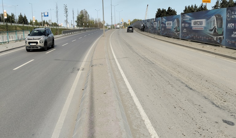 Bu yolda kaza geliyorum diyor!