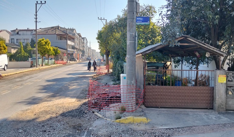 Buna kaş yapayım derken göz çıkarmak denir!