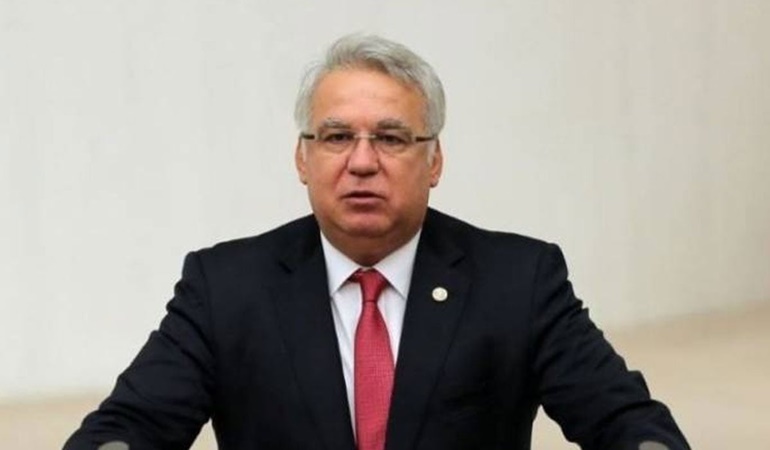 Bunu söyleyen eski bir AKP'li: Bırakın yargıyı kullanmayı, bırakın şu mühendisliği