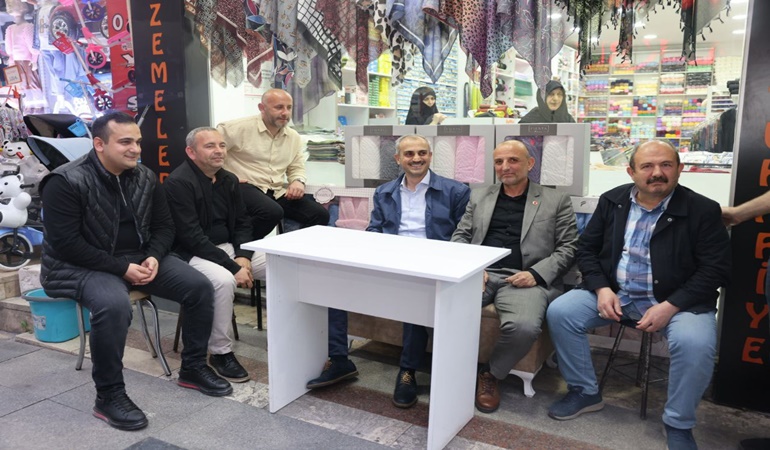 Bünyamin Çiftçi’den esnaflarla sohbet 