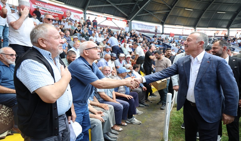 Büyükakın’a davullu karşılama