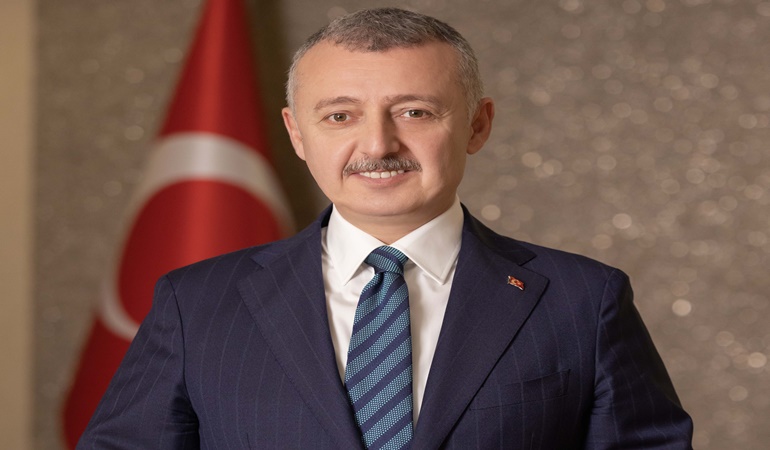 Büyükakın: Bir toplumun anahtarı kadına verilen saygıdadır