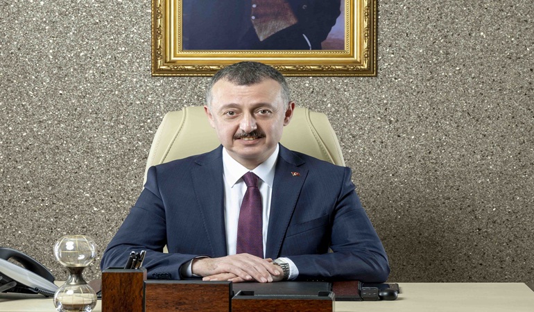 Büyükakın, Büyükşehir’de çalışan işçileri enflasyona ezdirmedi