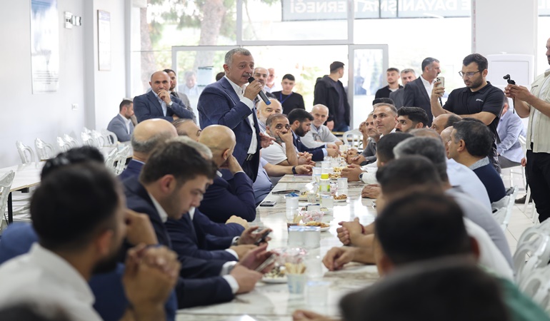 Büyükakın Çayırova’da Muşlu ve Vanlılarla bir araya geldi