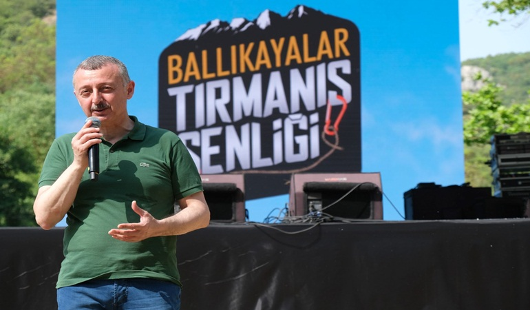 Büyükakın: Çevreyi korumada Türkiye bayrağı önde taşımalı