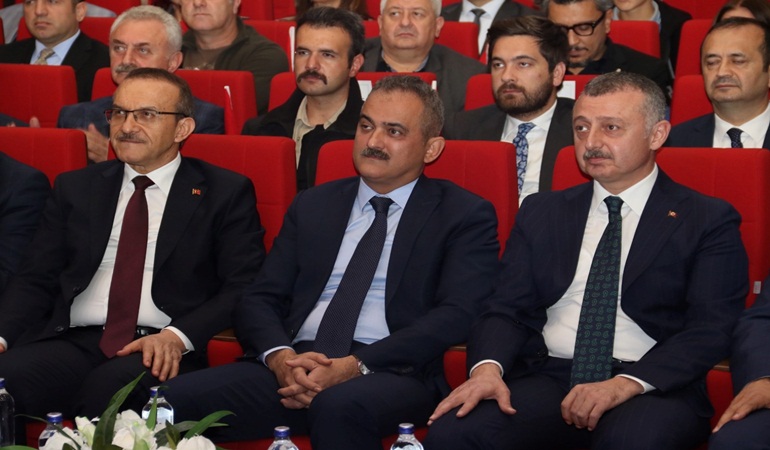 Büyükakın: Gençleri geleceğe hazırlamayı görev bildik