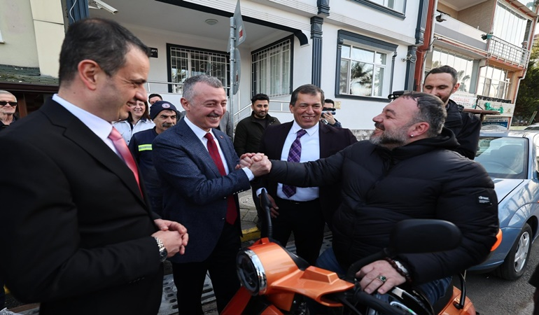 Büyükakın: Hizmet işi sevda gerektirir