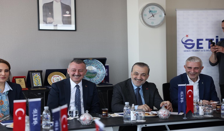 Büyükakın ile Talus, Gebze’de iş insanlarıyla bir araya geldi