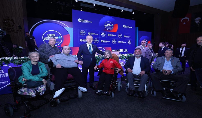 Büyükakın’ın toplantısı her kesimi bir araya getirdi