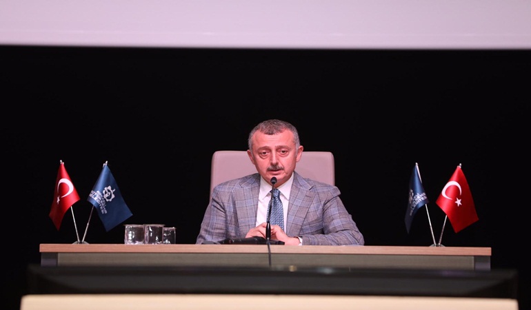 Büyükakın mecliste sakin sakin anlattı