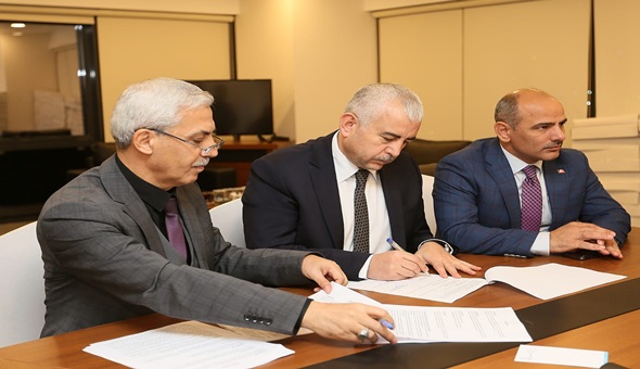 Büyükşehir 3 belediye ile altyapı protokolü imzaladı
