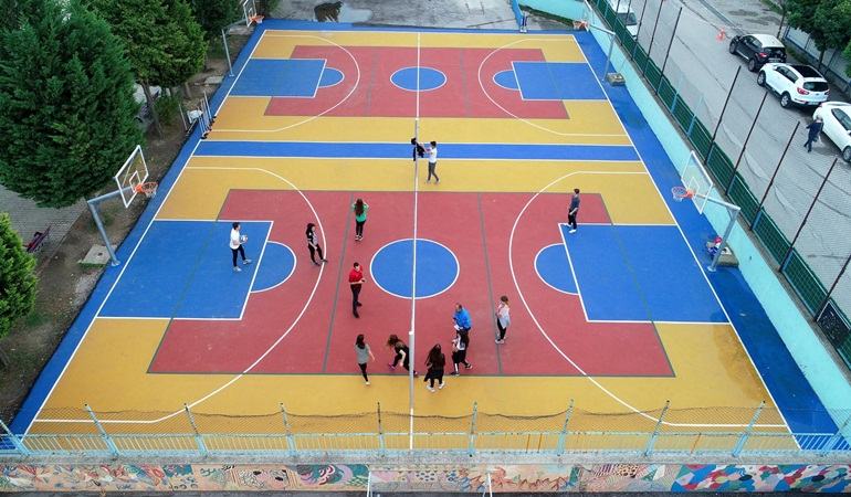 Büyükşehir 70 okula daha basketbol sahası yapacak