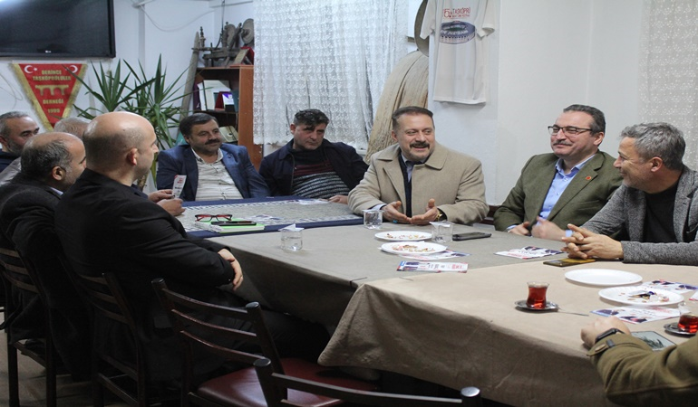 Büyükşehir adayı Muharrem Can halkın içinde 