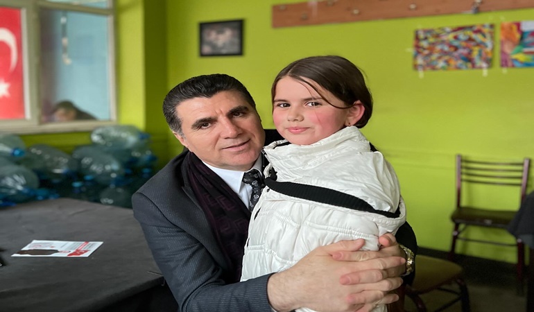 Büyükşehir adayı Yıldıztekin: Biz kazanırsak ekmek 4 lira 60 kuruştan satılacak