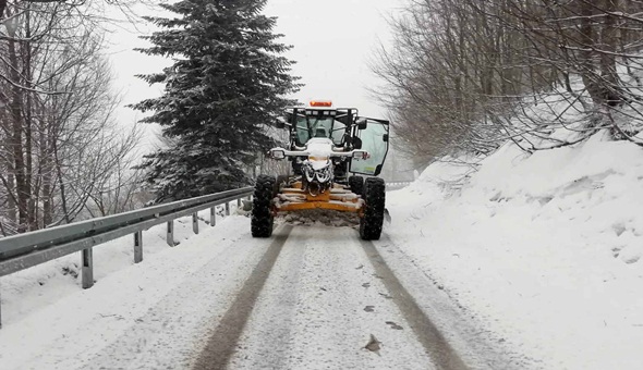 Büyükşehir Belediyesi kar timleri görevde