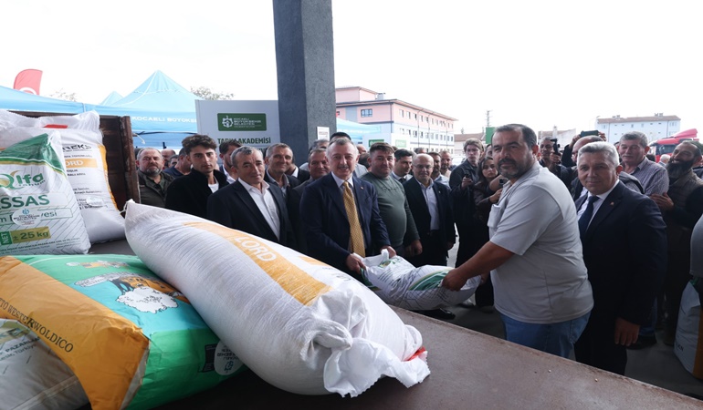 Büyükşehir’den 91 bin dekar alanlık yem bitkisi desteği