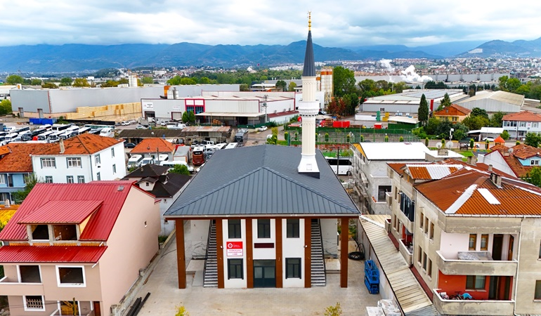 Büyükşehir’den Başiskele’deki Gazze Şehitleri Camii’ne destek