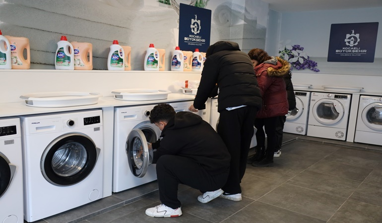 Büyükşehir’den öğrencilere çamaşırhane hizmeti 