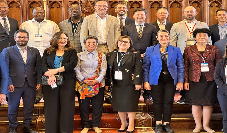 Büyükşehir, Dünya Büyükşehirler Birliğine üye oldu