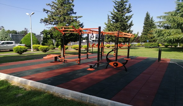 Büyükşehir, ilk workout spor istasyonu Yahya Kaptan’da kurdu