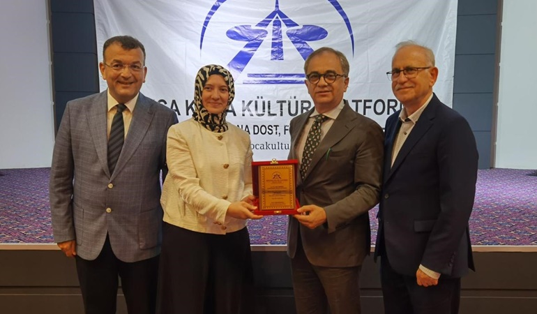 Büyükşehir’in 2 numaralı ismi Baraçlı, Akça Koca Kültür Platformu’nda konuştu 