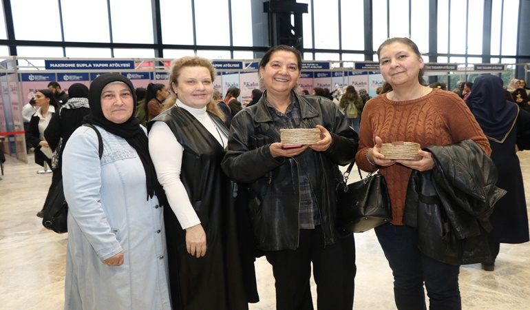 Büyükşehir’in Kadın Festivalinde Filistinli kadınlar unutulmadı