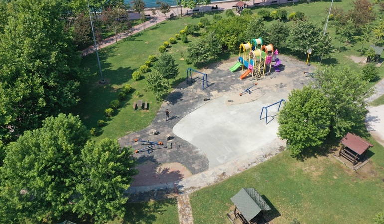 Büyükşehir, Tavşancıl Sahil Parkı’nı yeniliyor