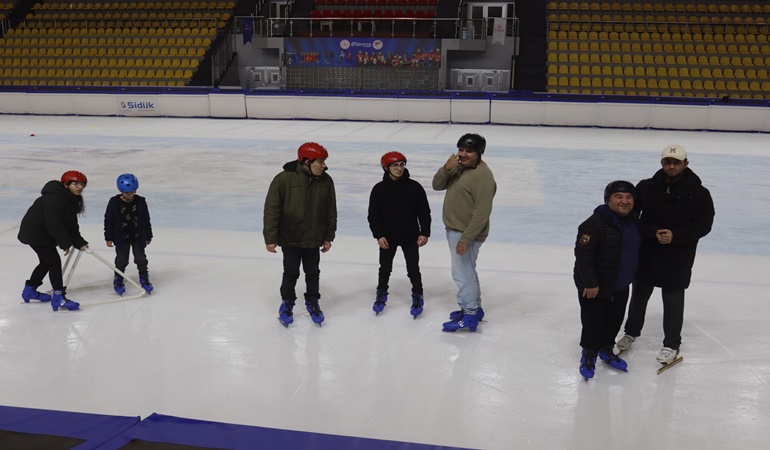 Buz pistinde unutulmaz anlar yaşadılar