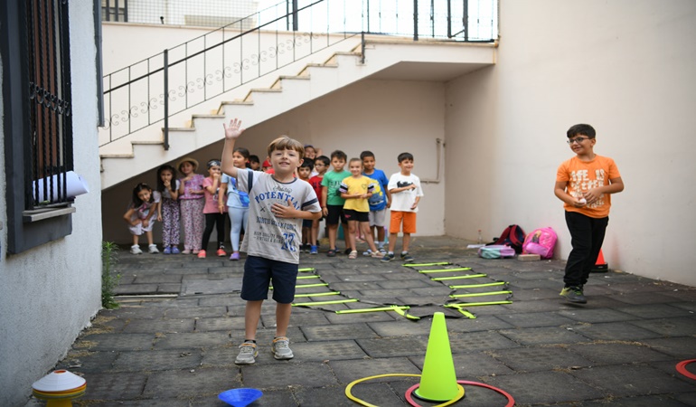 Çayırova Bilgievleri’nde yaz okulu eğitimleri başladı