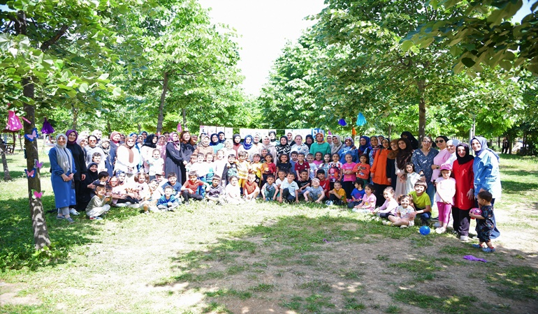 Çayırova Çocuk kulübü öğrencileri ile velilerin piknik keyfi