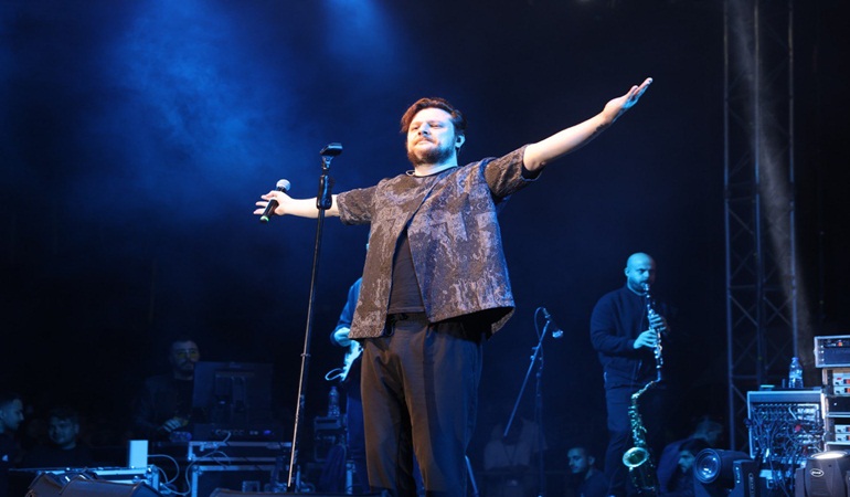 Cayırova’da Ekin Uzunlar fırtınası 