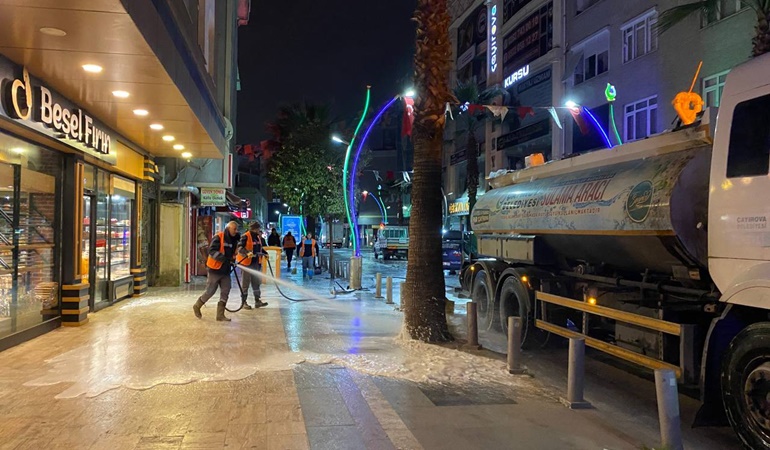 Çayırova’da temizlik mesaisi