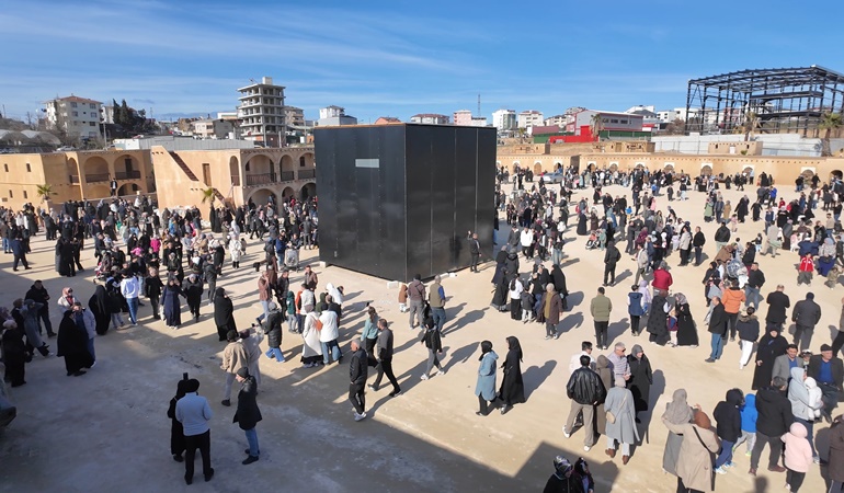 Çayırova’daki Mekke Film Platosu’na ziyaretçi akını