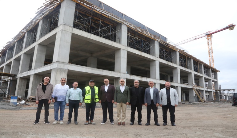 Çayırova Devlet Hastanesi kat kat yükseliyor