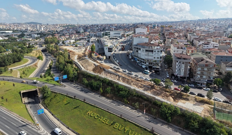 Çayırova Fatih Sultan Mehmet Parkı’nda çalışmalara devam 