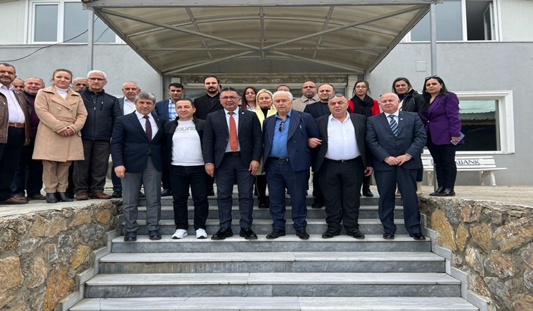 Çayırova İYİ Parti’yi bağrına bastı 